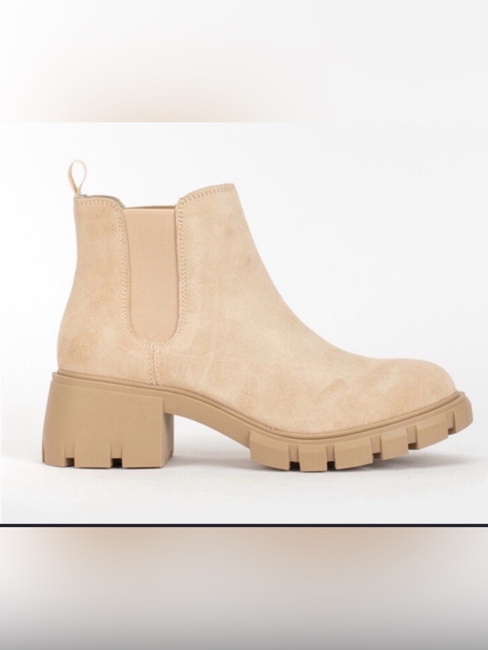 Steve Madden Howler Chelsea Boots in Taupe/Stone Women’s 6.5